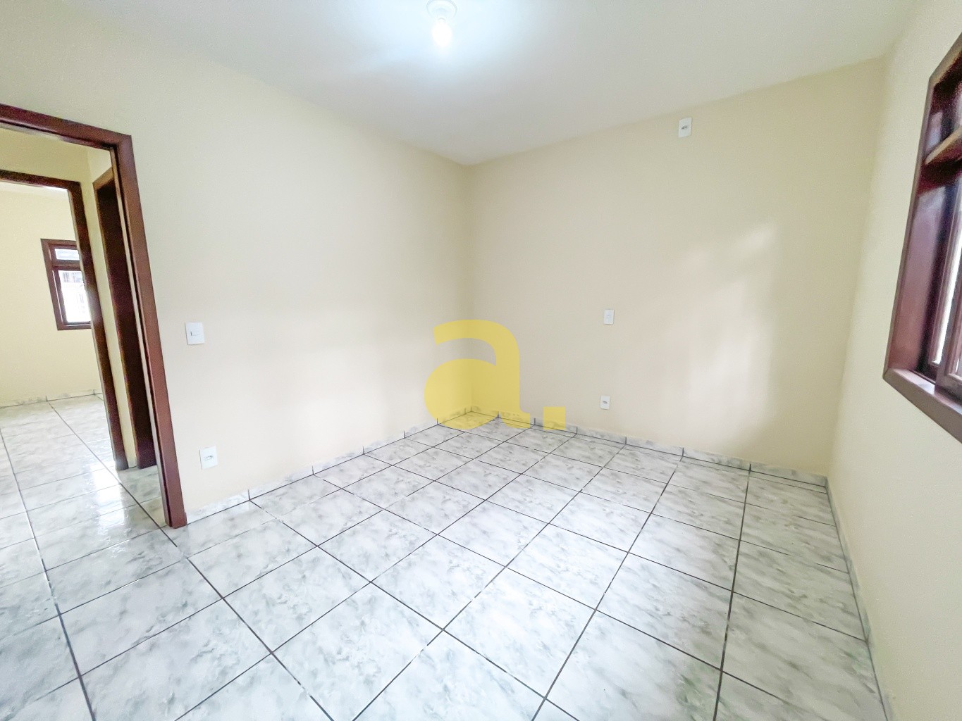Casa à venda com 2 quartos, 90m² - Foto 17