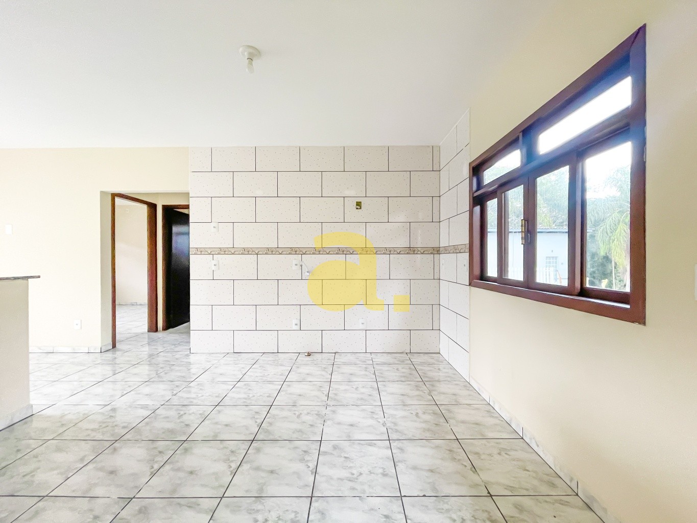 Casa à venda com 2 quartos, 90m² - Foto 7