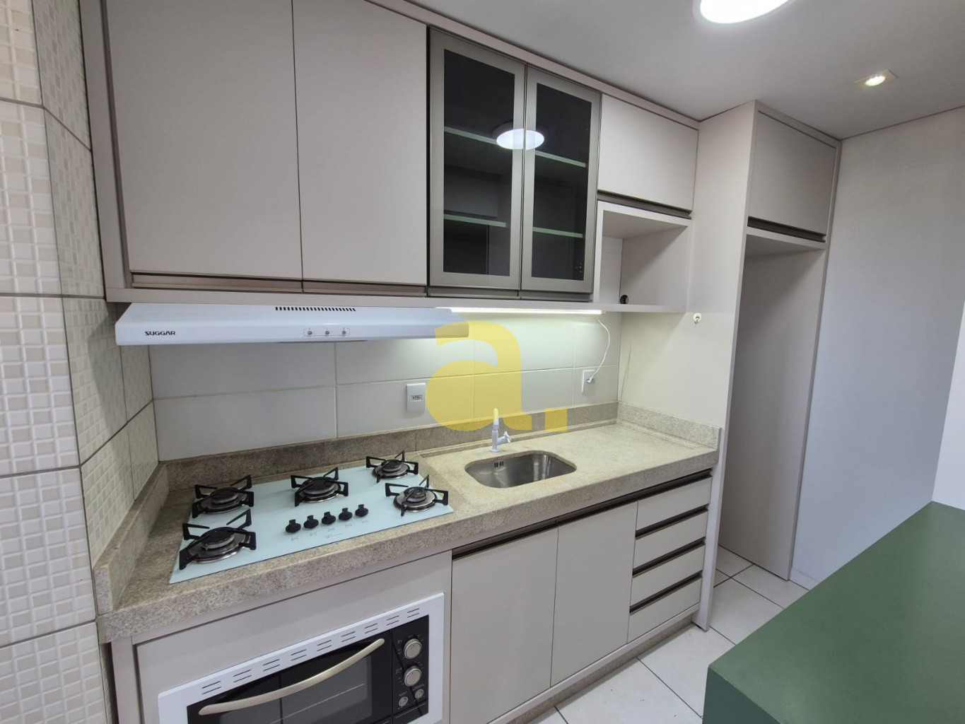 Apartamento para alugar com 2 quartos, 61m² - Foto 2