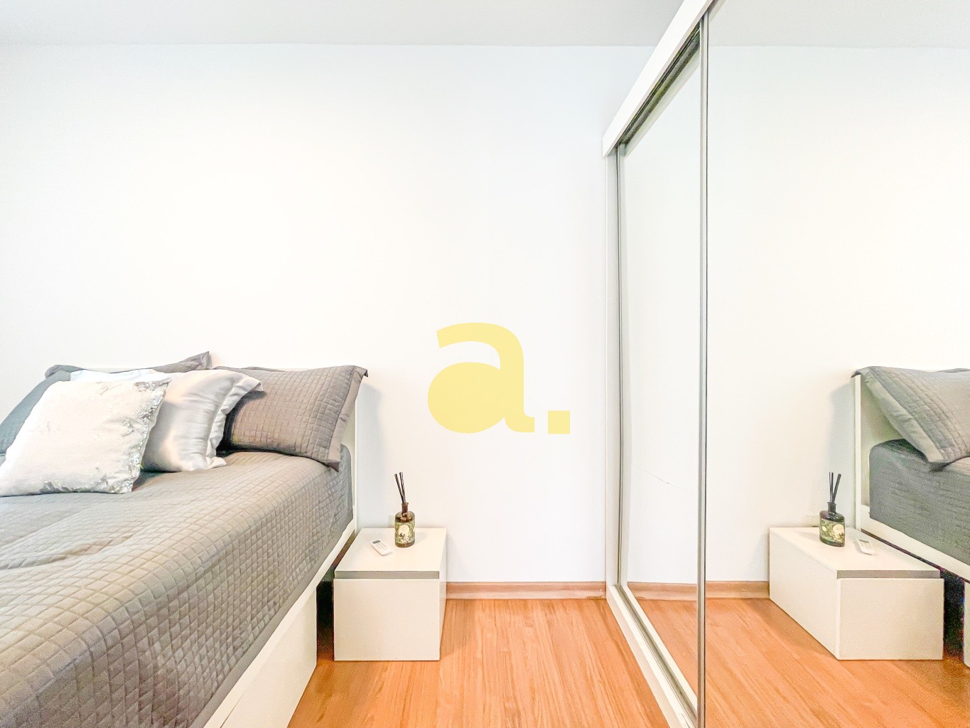 Apartamento à venda com 2 quartos, 77m² - Foto 3