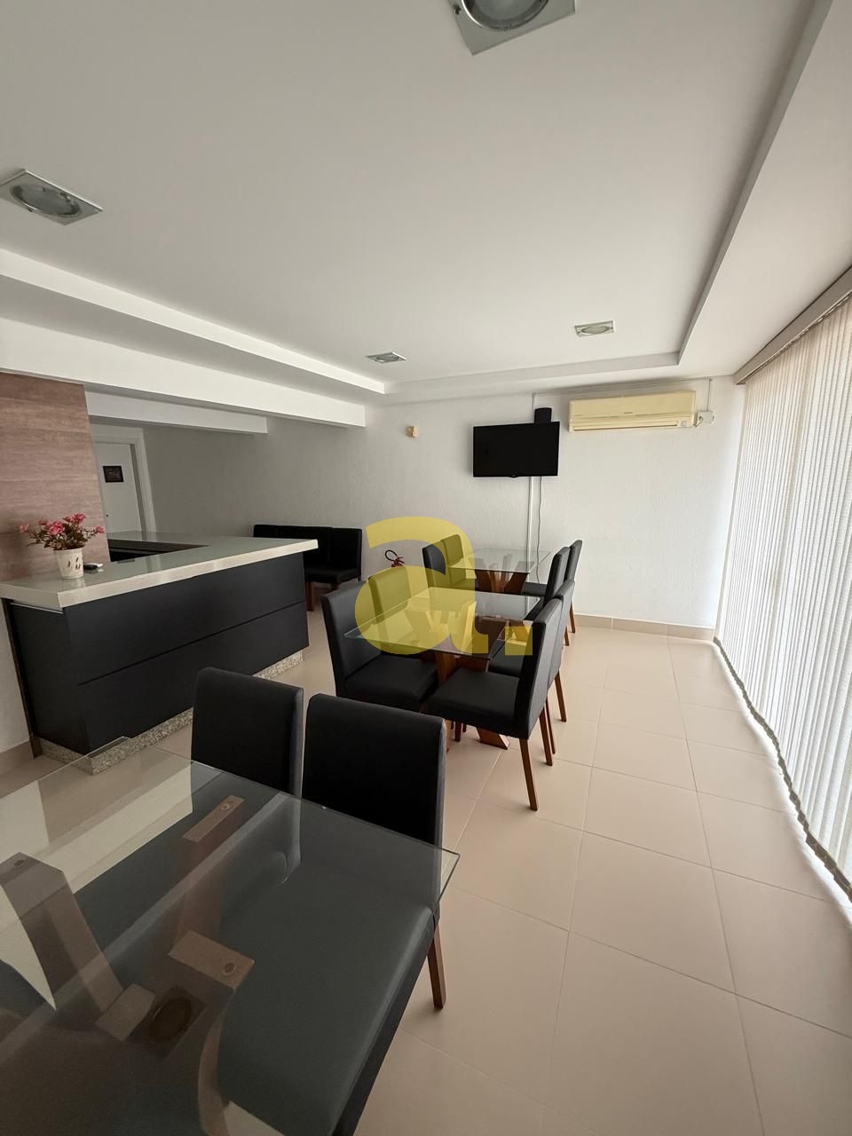 Apartamento à venda com 2 quartos, 64m² - Foto 8
