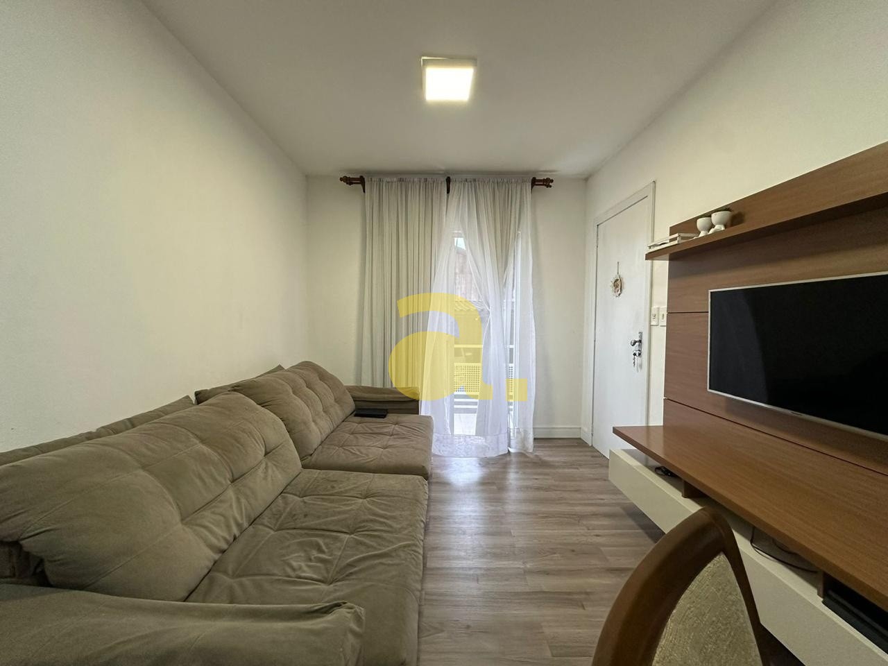 Apartamento à venda com 3 quartos, 77m² - Foto 1
