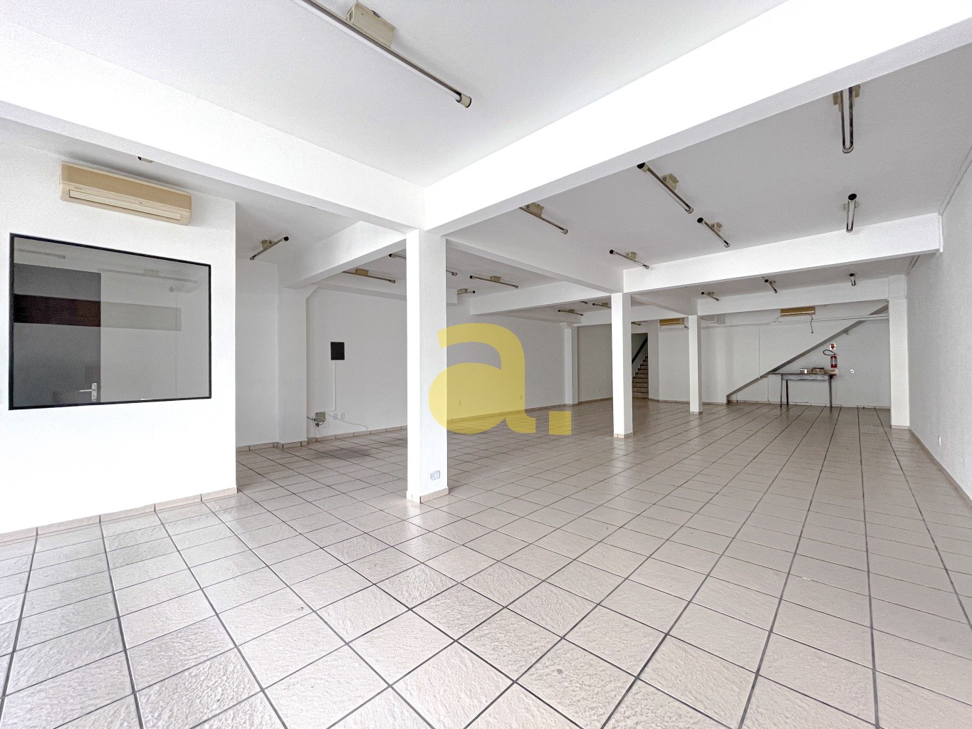 Sala-Conjunto, 230 m² - Foto 2