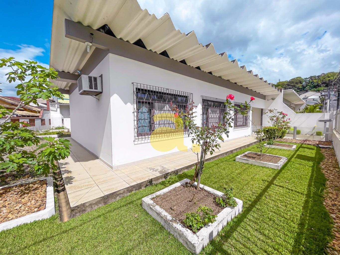 Casa, 3 quartos, 190 m² - Foto 1