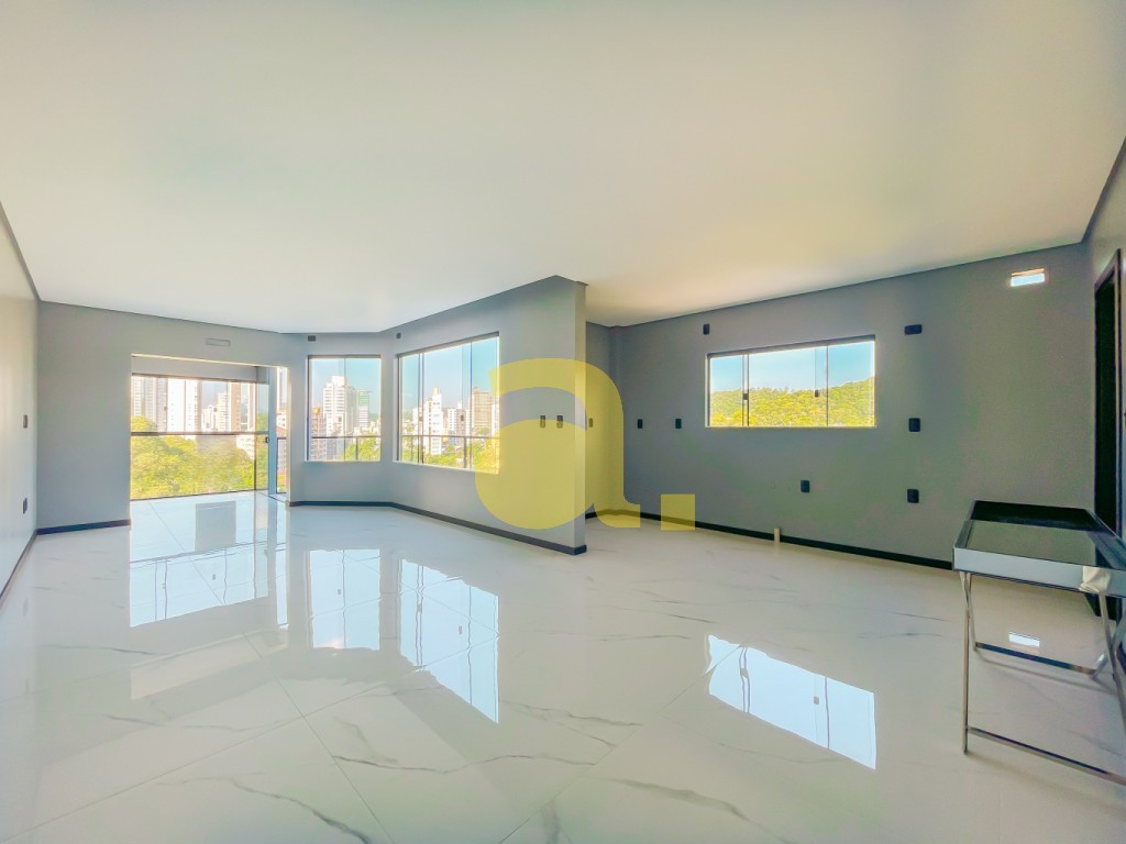 Cobertura, 3 quartos, 143 m² - Foto 2