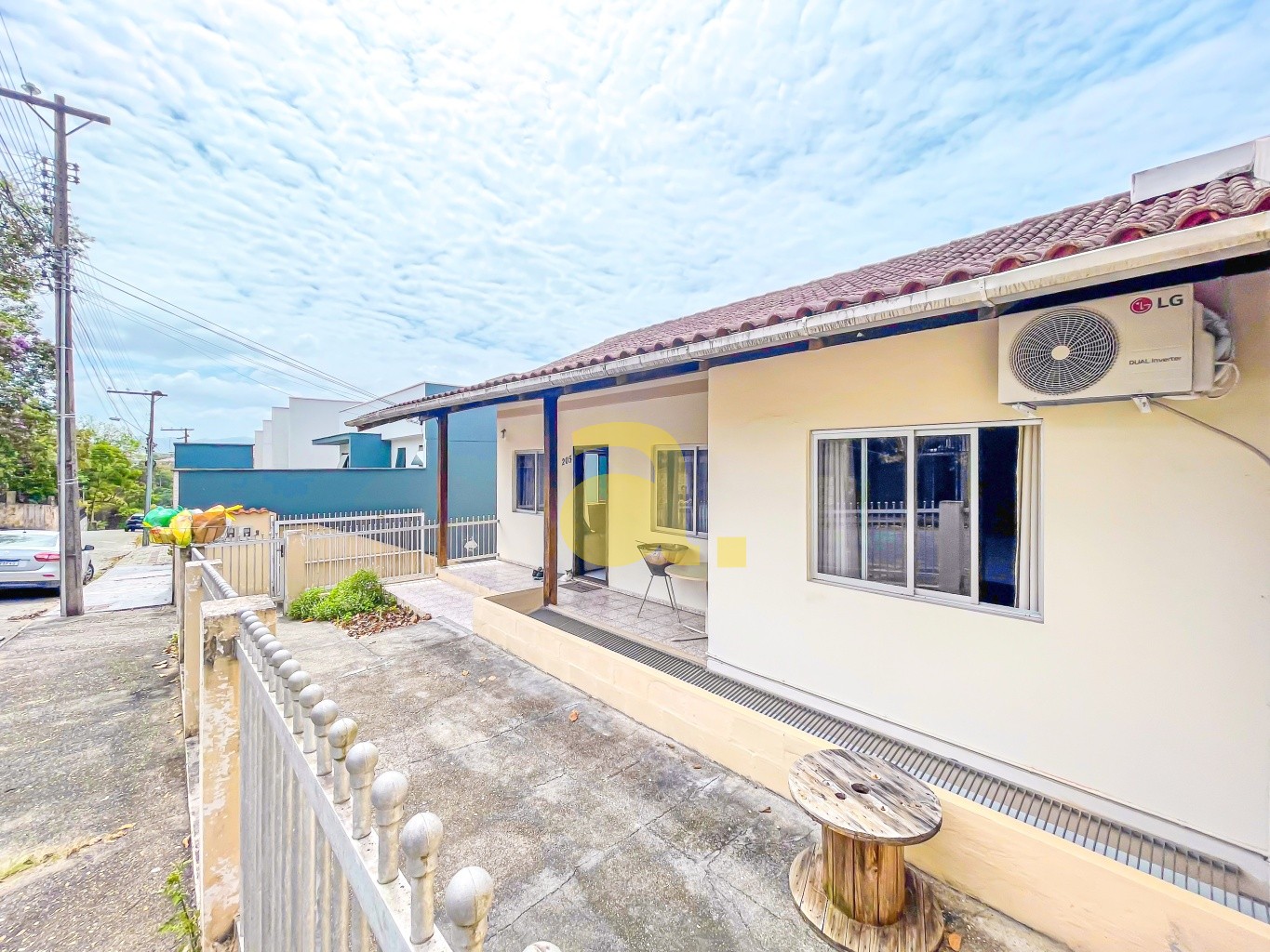 Casa, 5 quartos, 180 m² - Foto 2