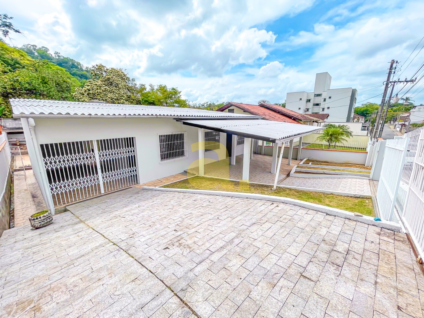 Casa, 4 quartos, 97 m² - Foto 1