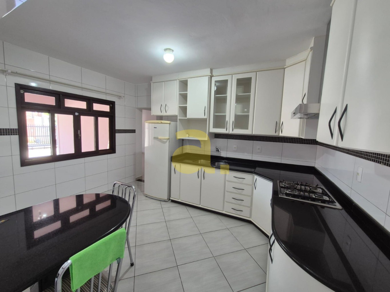 Casa, 2 quartos, 80 m² - Foto 1