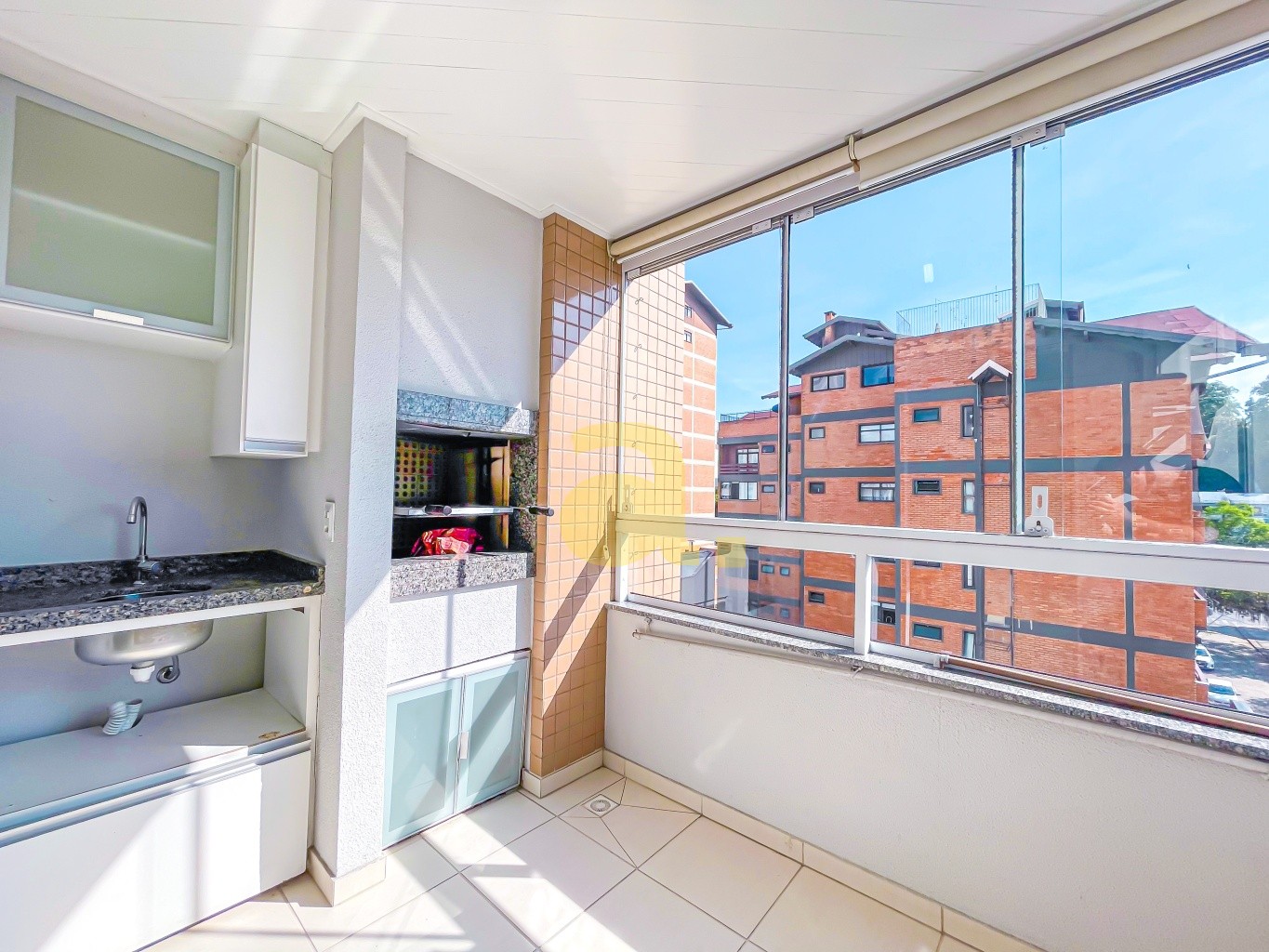 Apartamento, 2 quartos, 77 m² - Foto 1