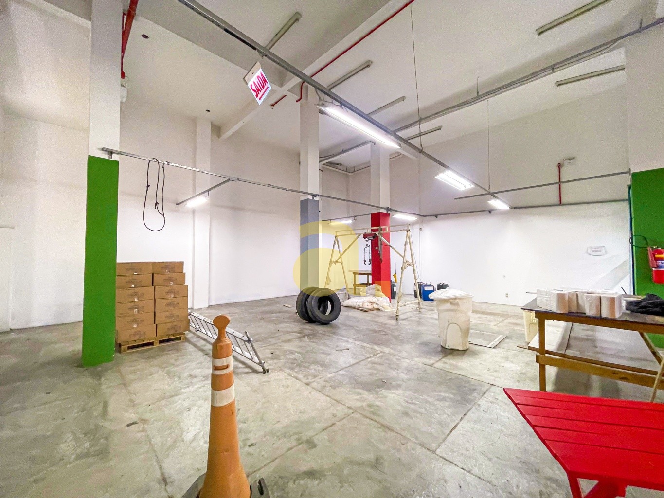 Sala-Conjunto, 275 m² - Foto 1