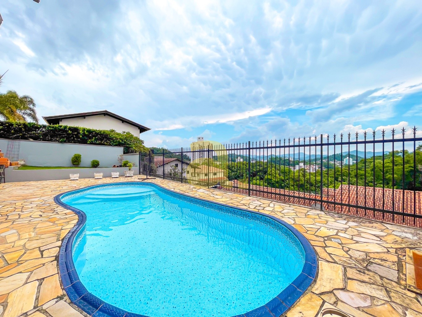 Casa, 3 quartos, 225 m² - Foto 1