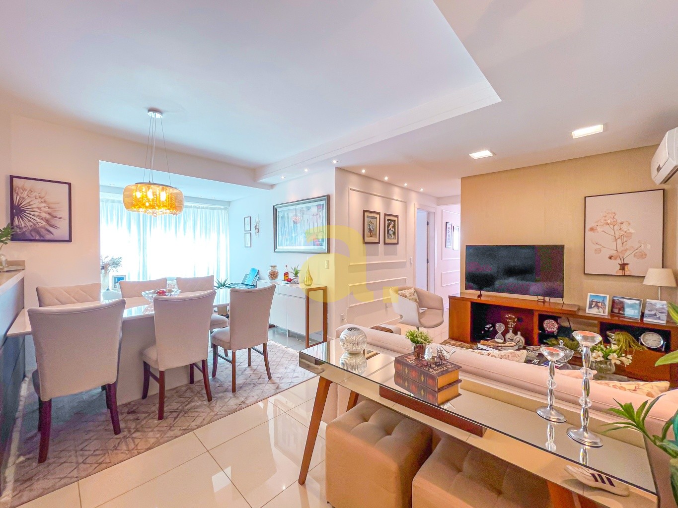 Apartamento, 3 quartos, 100 m² - Foto 2