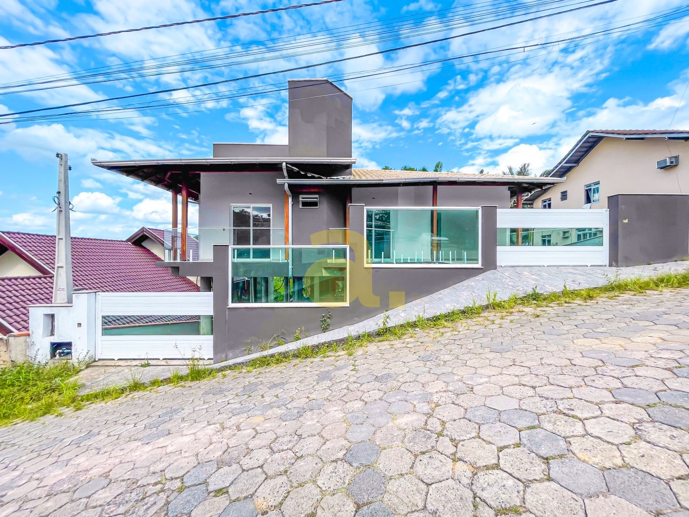 Casa, 3 quartos, 200 m² - Foto 1