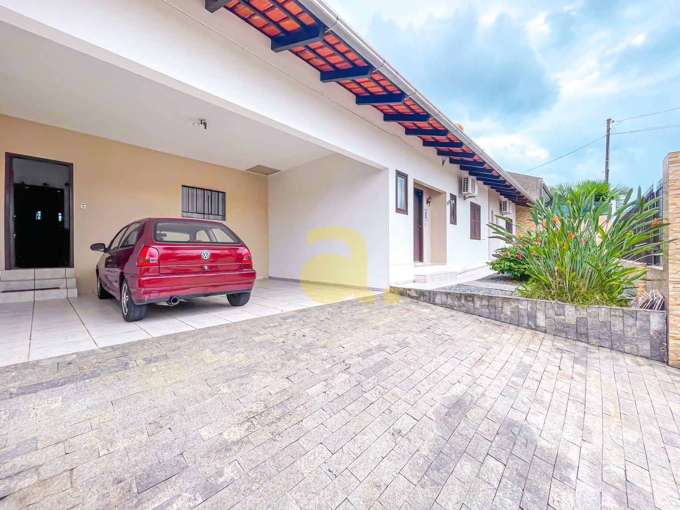 Casa, 4 quartos, 177 m² - Foto 1