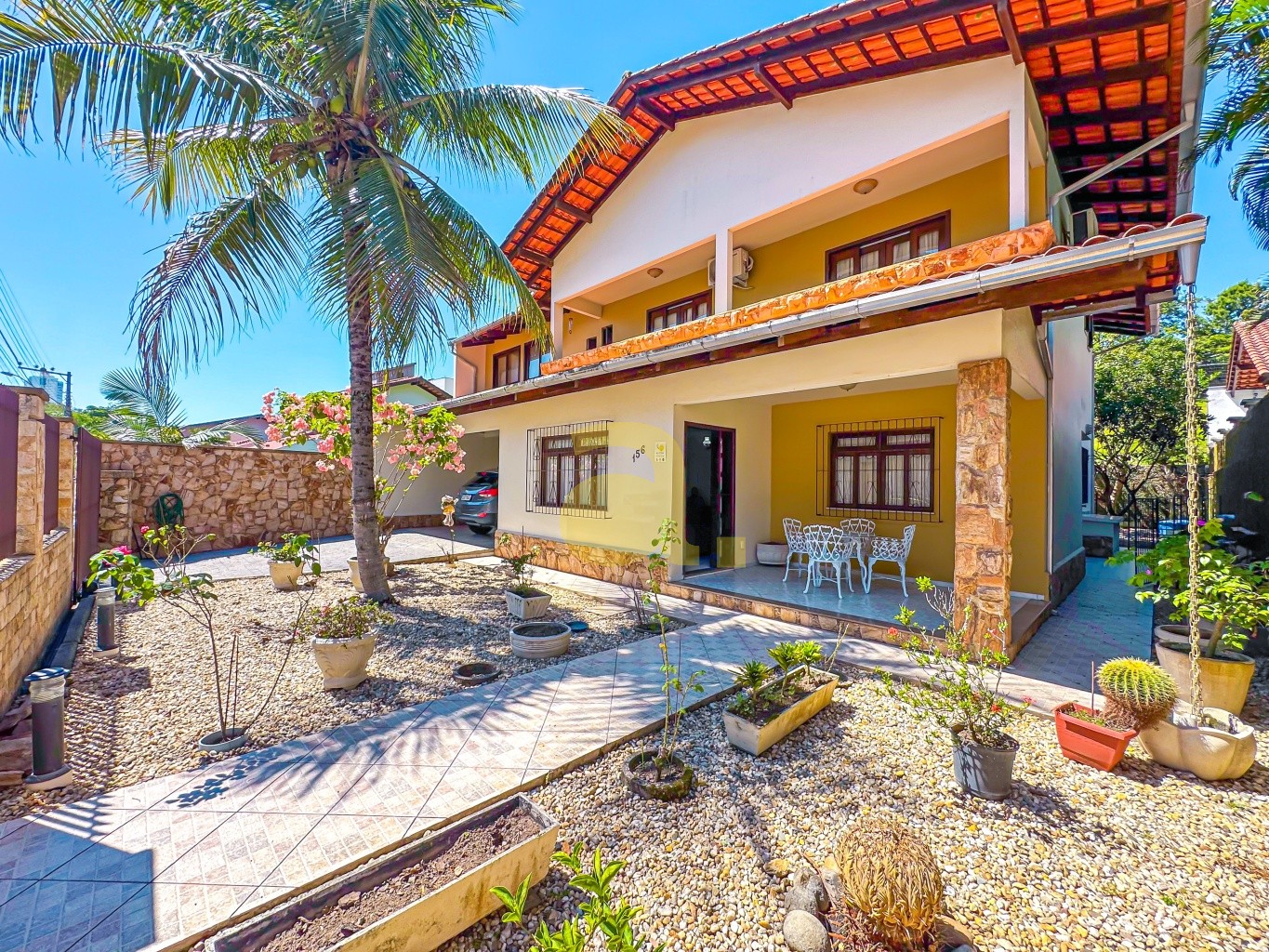 Casa, 4 quartos, 319 m² - Foto 1