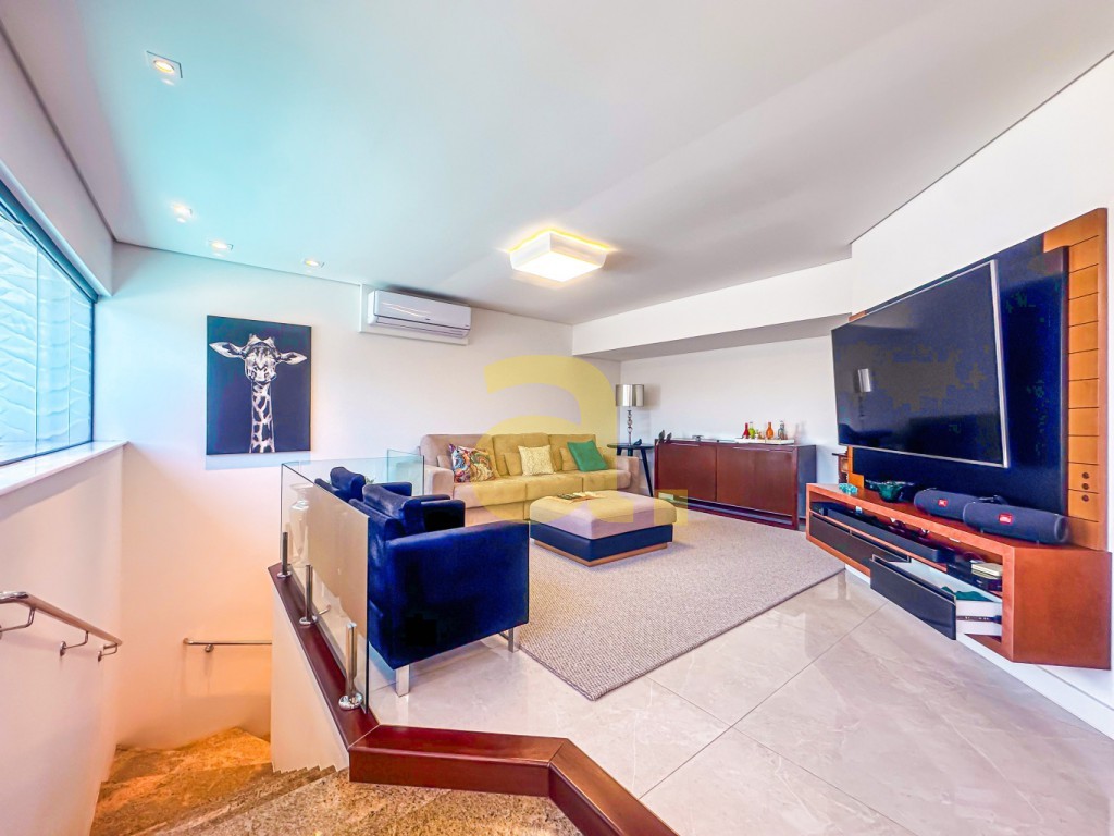 Cobertura, 3 quartos, 235 m² - Foto 2