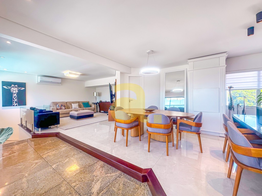 Cobertura, 3 quartos, 235 m² - Foto 4