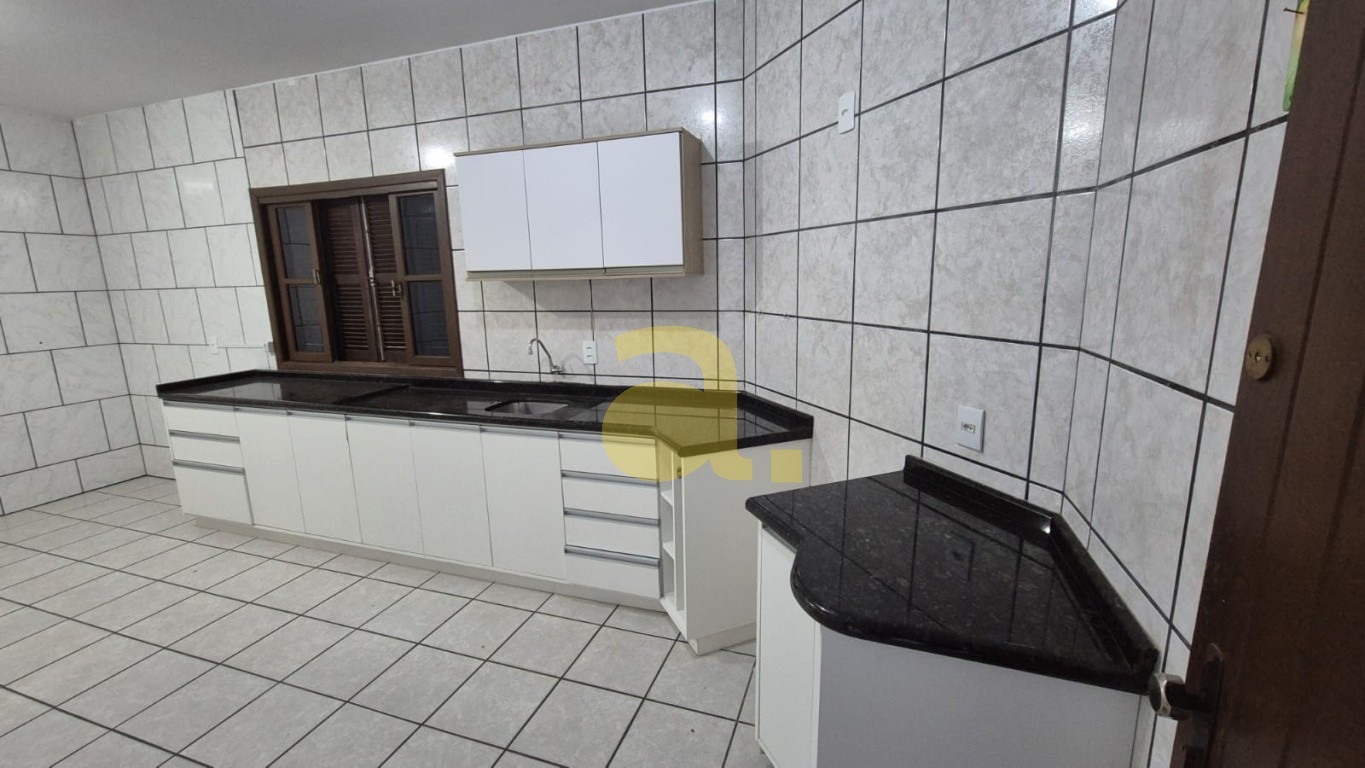Casa, 4 quartos, 160 m² - Foto 3