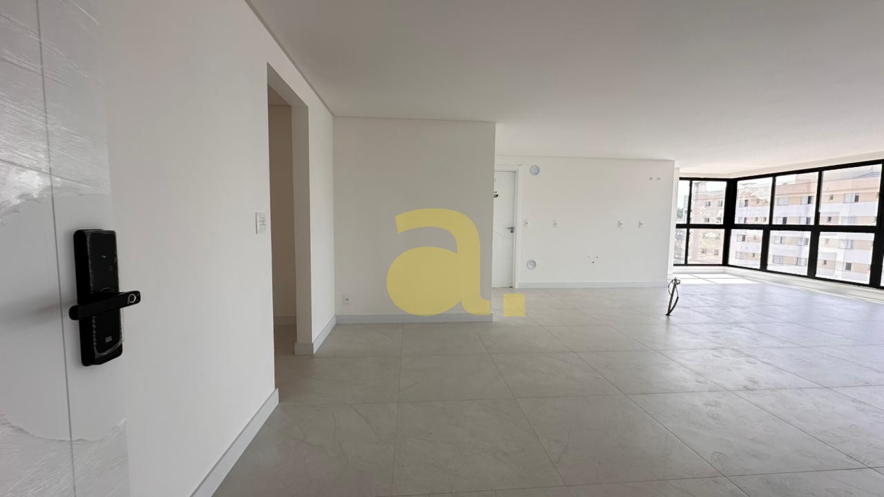 Apartamento, 3 quartos, 146 m² - Foto 2