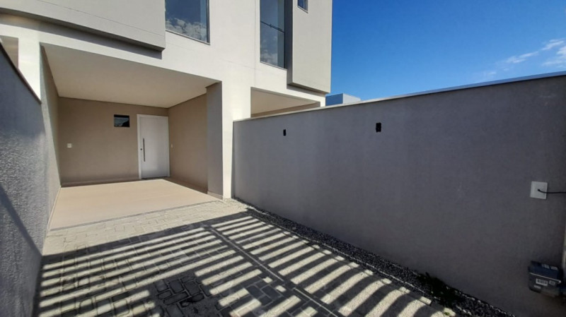 Belíssima casa com 2 suítes disponível para venda no Bairro Figueira, em Gaspar! — foto 2