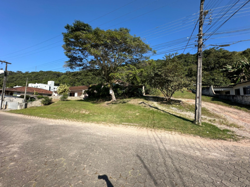 Terreno no Bela Vista Loteamento São Francisco II, com 455m , próximo ao Bela Vista Country Club, em Gaspar! Documentação em dia para financiamento bancário, prontos para escriturar e prontos para construir! — foto 2