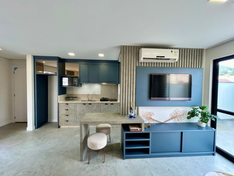 Apartamento Decorado e Mobiliado à Venda com 2 Dormitórios sendo 1 Suíte, no bairro Itoupava Seca em Blumenau! - foto 1