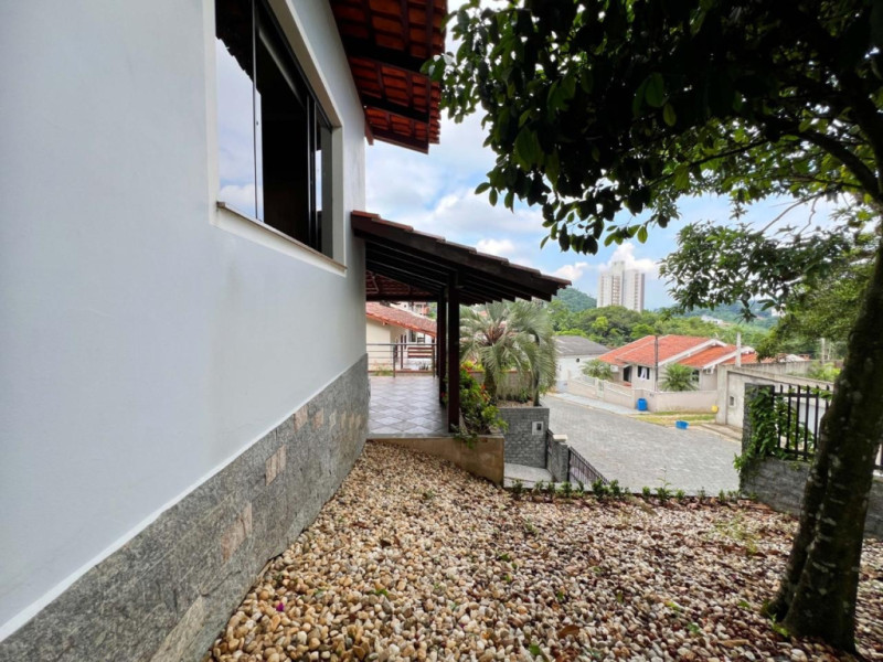 Casa espaçosa e confortável no bairro Escola Agrícola em Blumenau! — foto 6