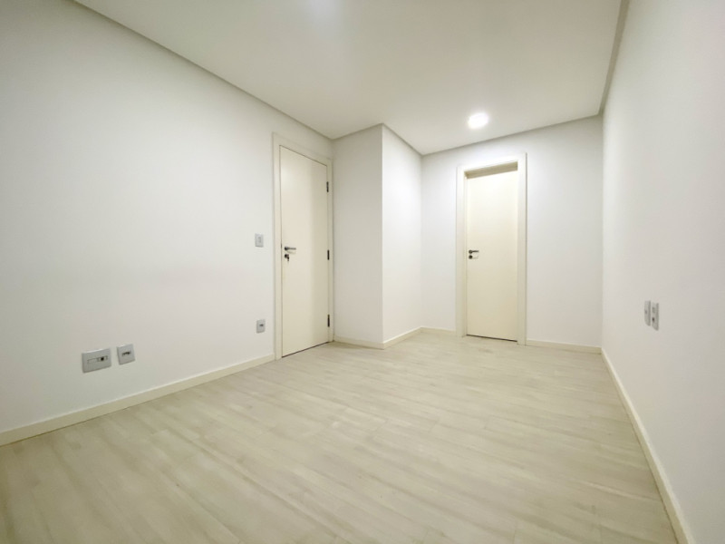 Apartamento Semi Mobiliado à Venda, com 1 Suíte + 2 Demi-Suítes, no bairro Itoupava Seca em Blumenau! — foto 6