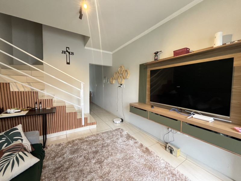 Sobrado mobiliado disponível para venda no Bairro Fortaleza Alta, em Blumenau/SC. — foto 4