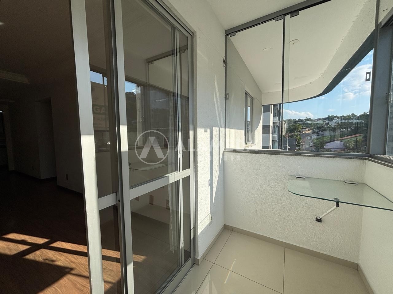 Apartamento muito bem localizado no Bairro Itoupava Seca, em Blumenau. — foto 2