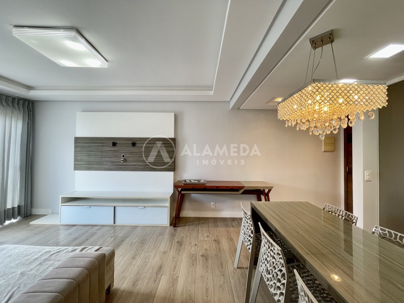 APARTAMENTO MOBILIADO, 1 SUÍTE MAIS UM QUARTO NO BAIRRO GARCIA — foto 3
