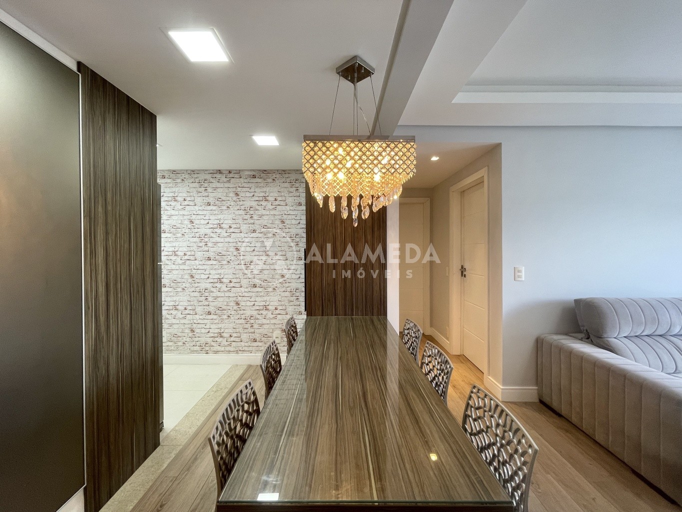 APARTAMENTO MOBILIADO, 1 SUÍTE MAIS UM QUARTO NO BAIRRO GARCIA — foto 4