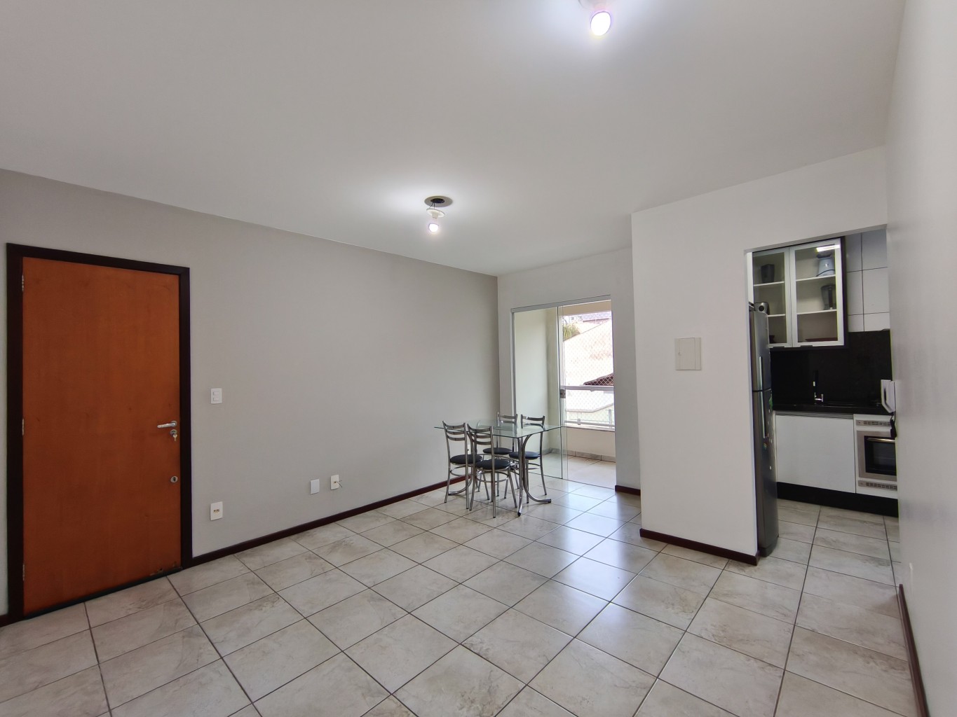 Apartamento pronto para morar e rformado no Bairro Velha Central — foto 3