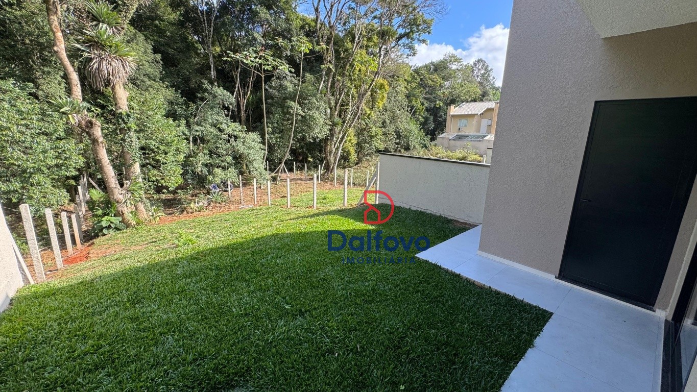 Terreno/parte de trás