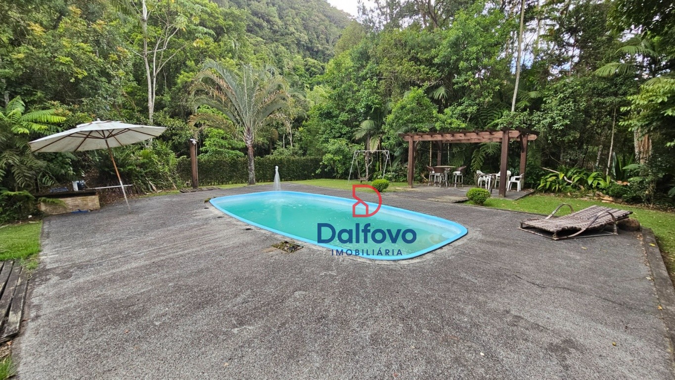 Área externa/Piscina