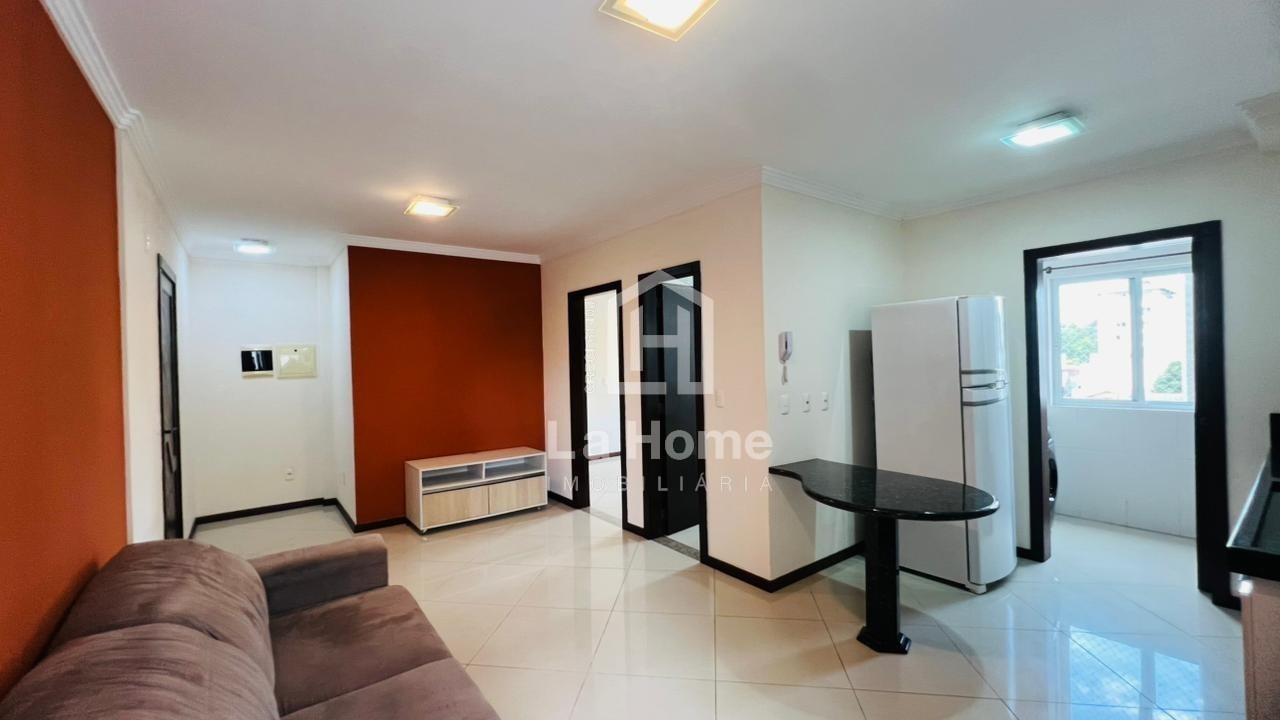 Apartamento semi mobiliado com 01 dormitório e 01 vaga de garagem para locação em Blumenau, Bairro Vila Nova — foto 3