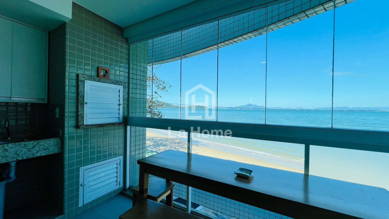 Apartamento semi mobiliado com 03 suítes de Frente para o Mar em Morrinhos, Bombinhas/SC. - foto 1