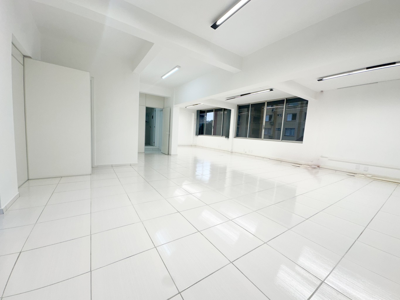 Sala comercial no Centro de Blumenau. — foto 4