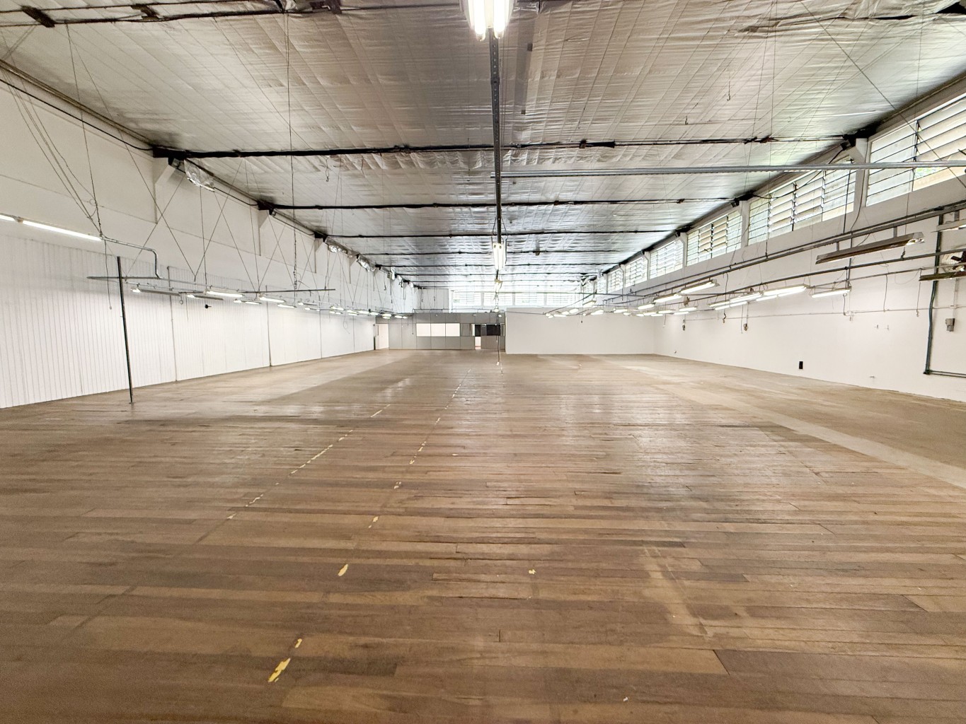 Galpão localizado no bairro Salto Weissbach com 1.200,00 m de área privativa — foto 3