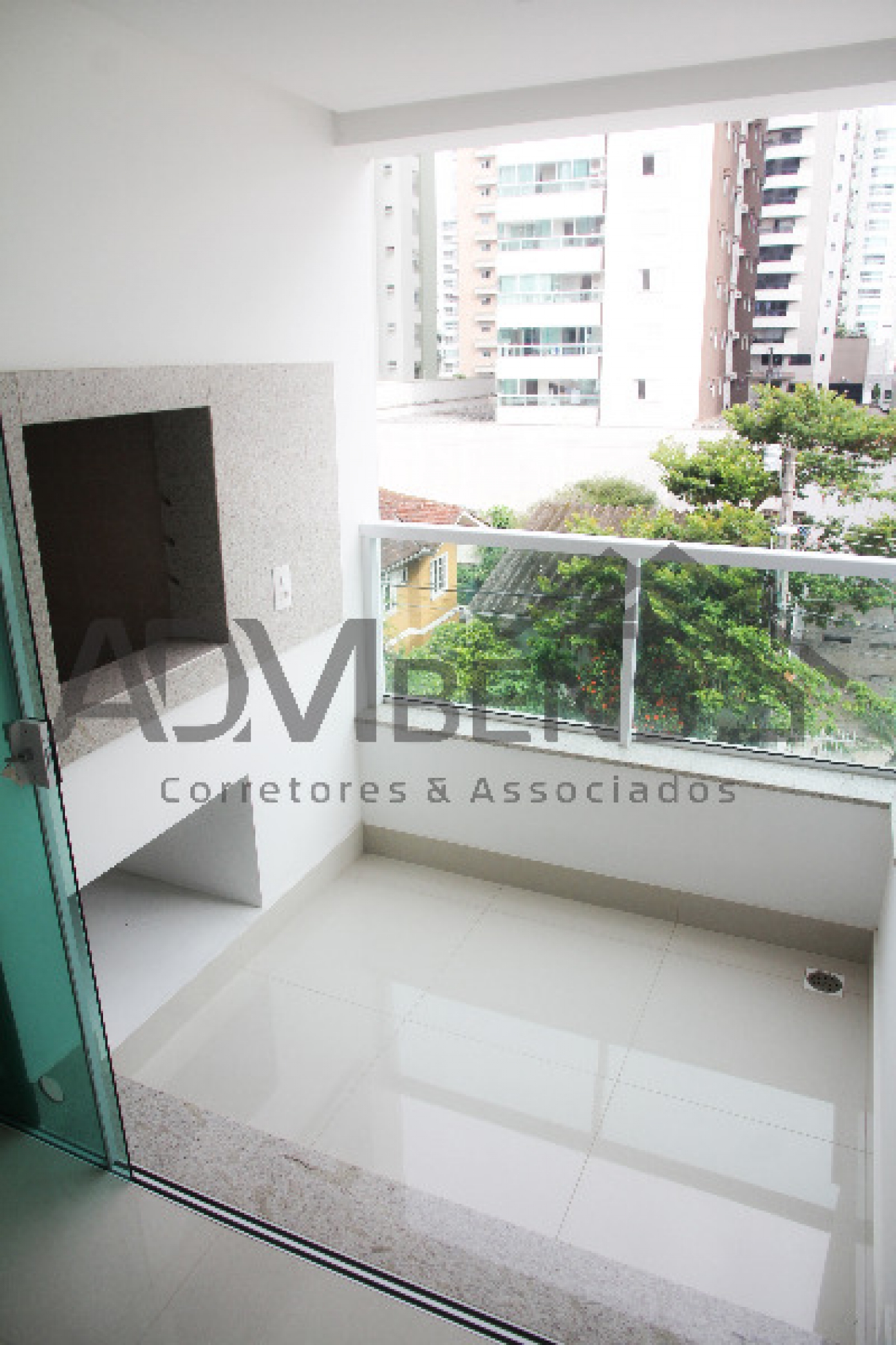 ? Apartamento 1 dormitório com garagem - a 3 min da FURB! — foto 7