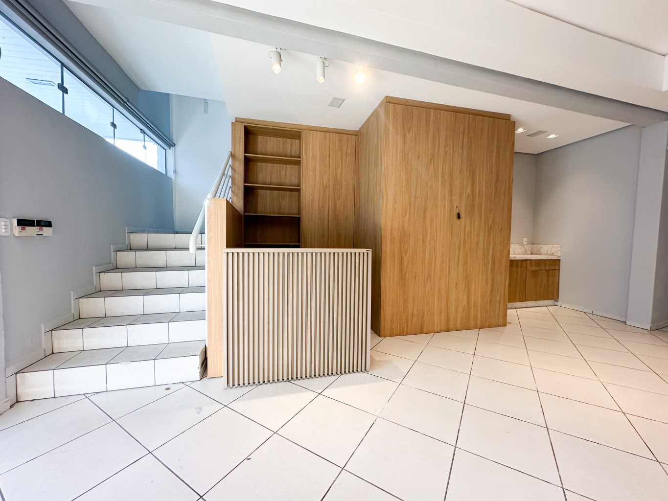 Prédio comercial em bairro nobre da cidade. — foto 2