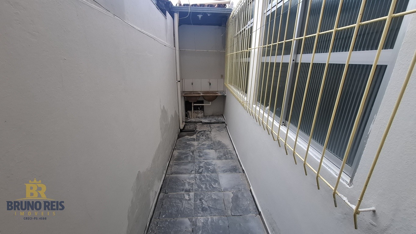 ÁREA DE SERVIÇO