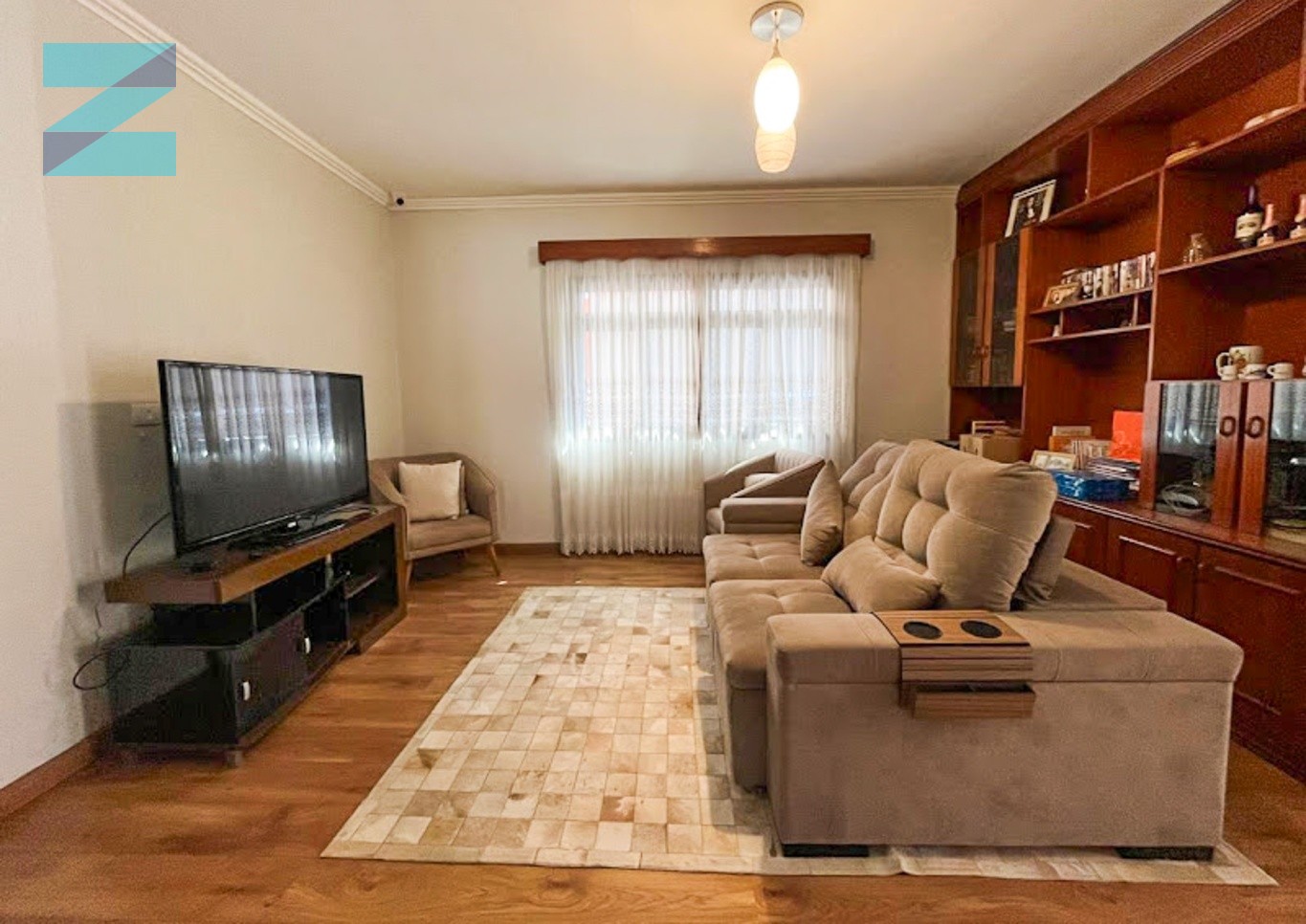 Casa única, térrea, contendo 3 dormitórios, 2 banheiros ! — foto 2