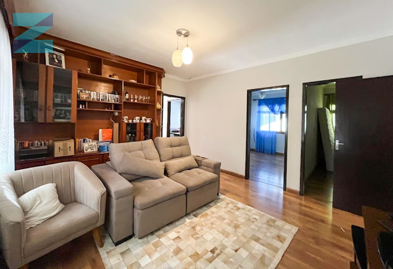 Casa única, térrea, contendo 3 dormitórios, 2 banheiros ! — foto 3