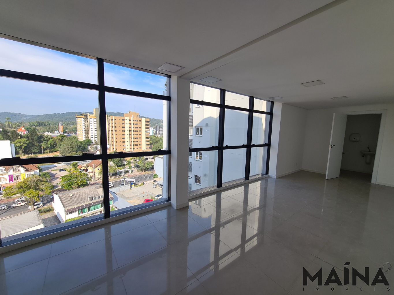 Sala Comercial de 50m² no bairro Jardim Blumenau, em Blumenau | Eu Corretor