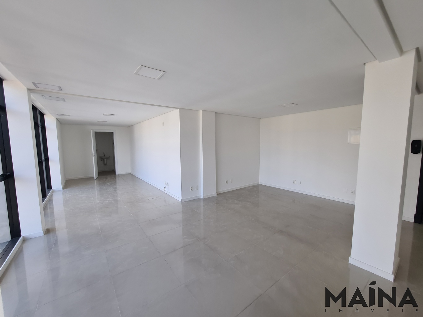 Sala Comercial de 50m² no bairro Jardim Blumenau, em Blumenau | Eu Corretor