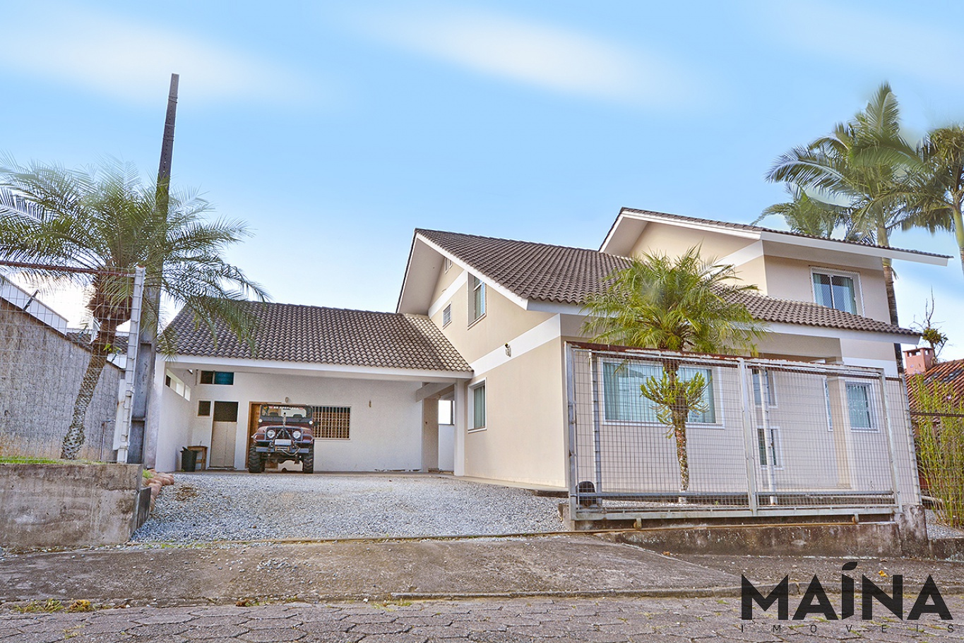 Casa de 4 quartos, 239m² no bairro Escola Agrícola, em Blumenau | Eu Corretor