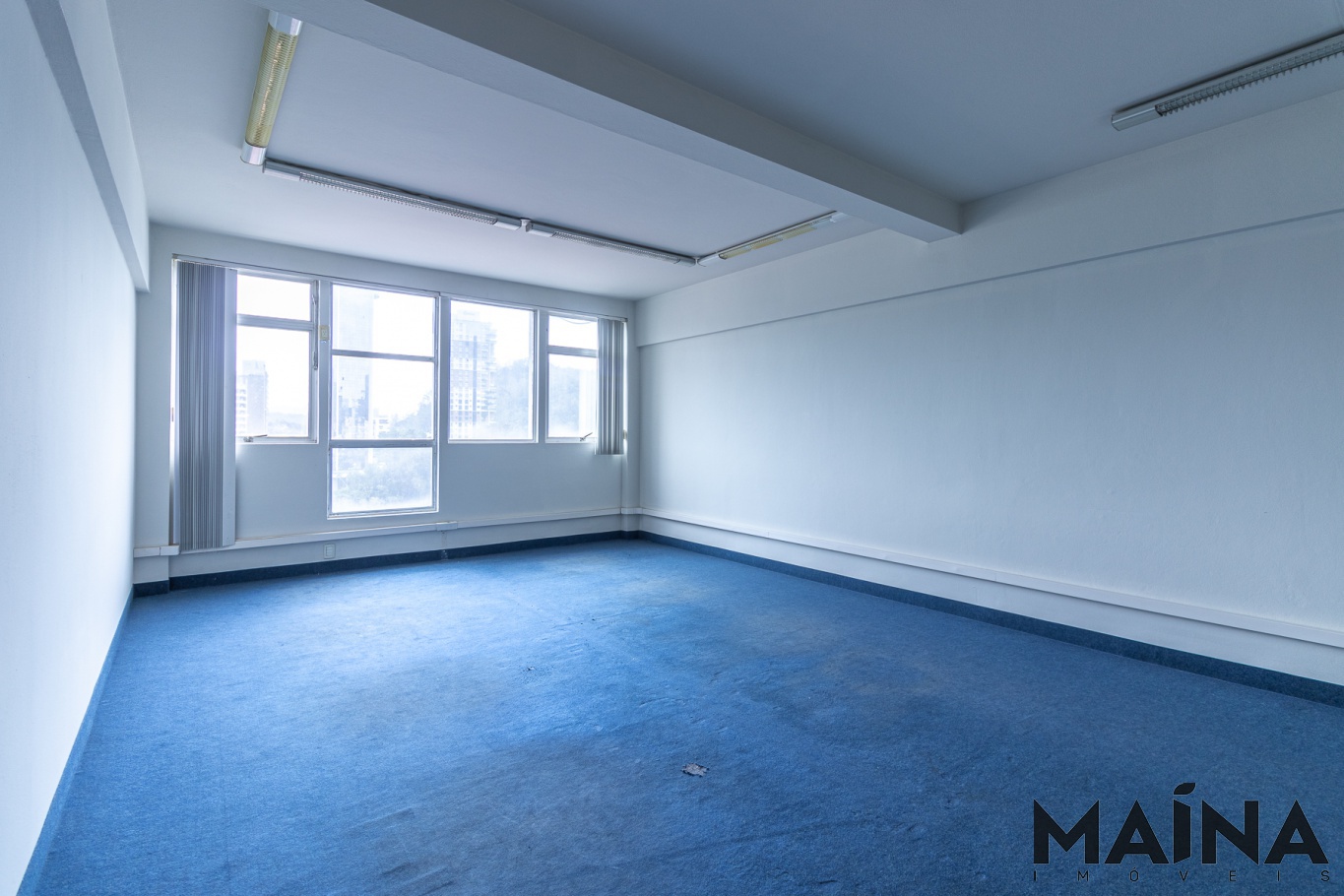 Sala Comercial de 553m² no bairro Centro, em Blumenau | Eu Corretor