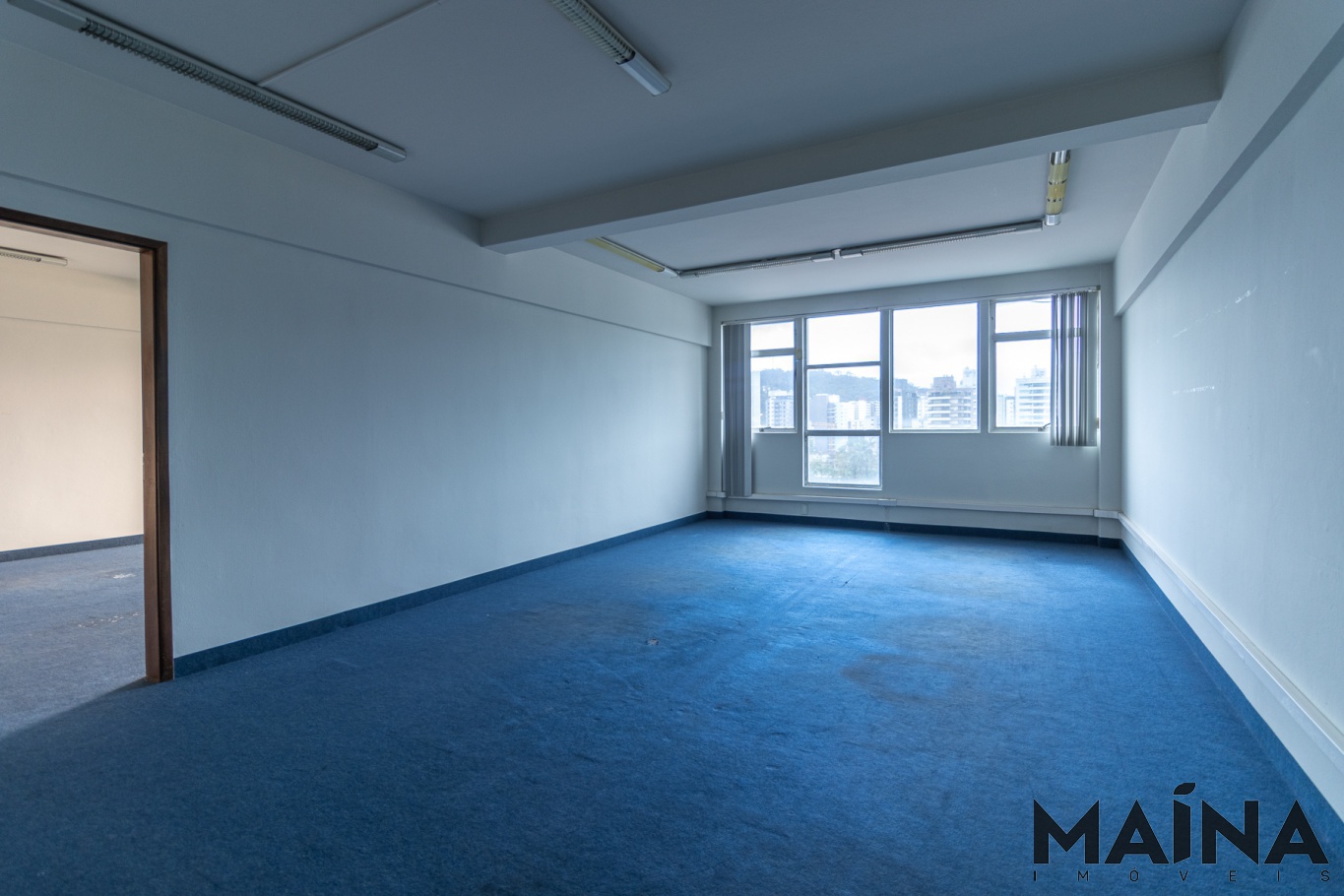 Sala Comercial de 553m² no bairro Centro, em Blumenau | Eu Corretor