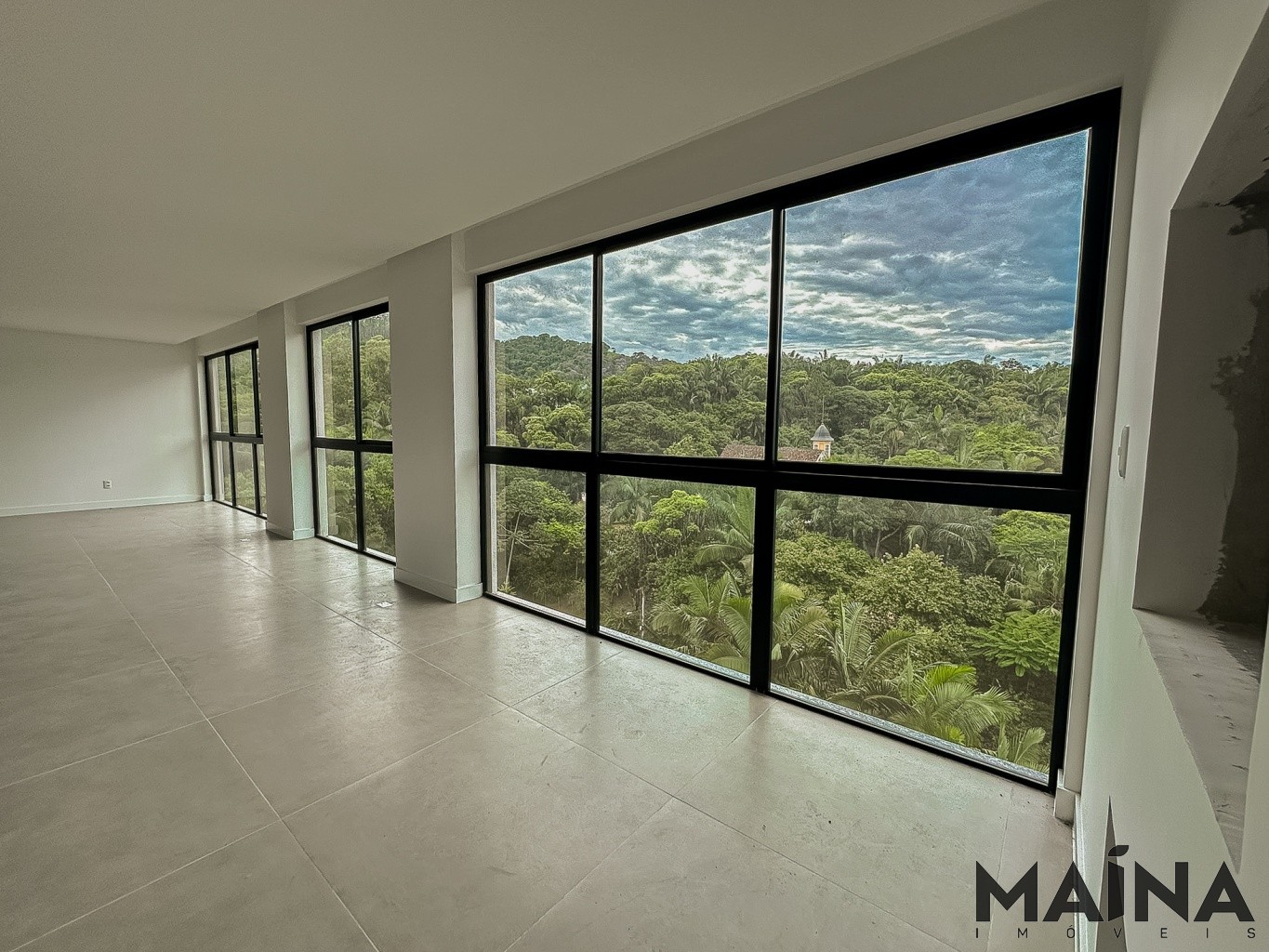 Apartamento de 3 quartos, 189m² no bairro Bom Retiro, em Blumenau | Eu Corretor